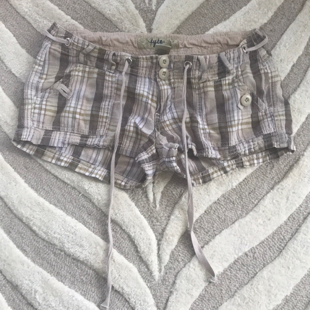 Linen shorts